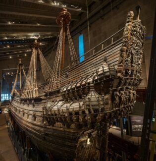 1628. aastal uppunud Rootsi sõjalaev Vasa on eksponeeritud Stockholmi Vasa muuseumis. Foto: Anneli Karlsson, Vasa muuseum. CC BY
