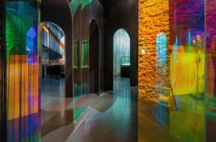 Näitus Klaasimeistrid 2022, ELAMUSALAD. Autor: Vahur Lõhmus