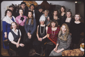 Kogude osakond muuseumi 85. sünnipäeva stiilipeol Hopneri majas. Foto Sven Tupits/Fotogeen